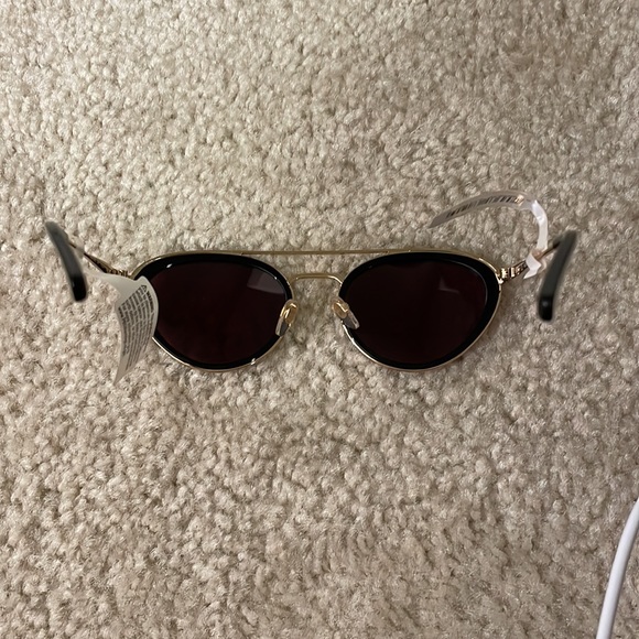 MCM cat eye sunglasses new - Picture 2 of 4